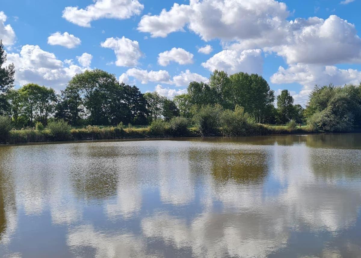 Messingham Lakes Otel Dış mekan fotoğraf